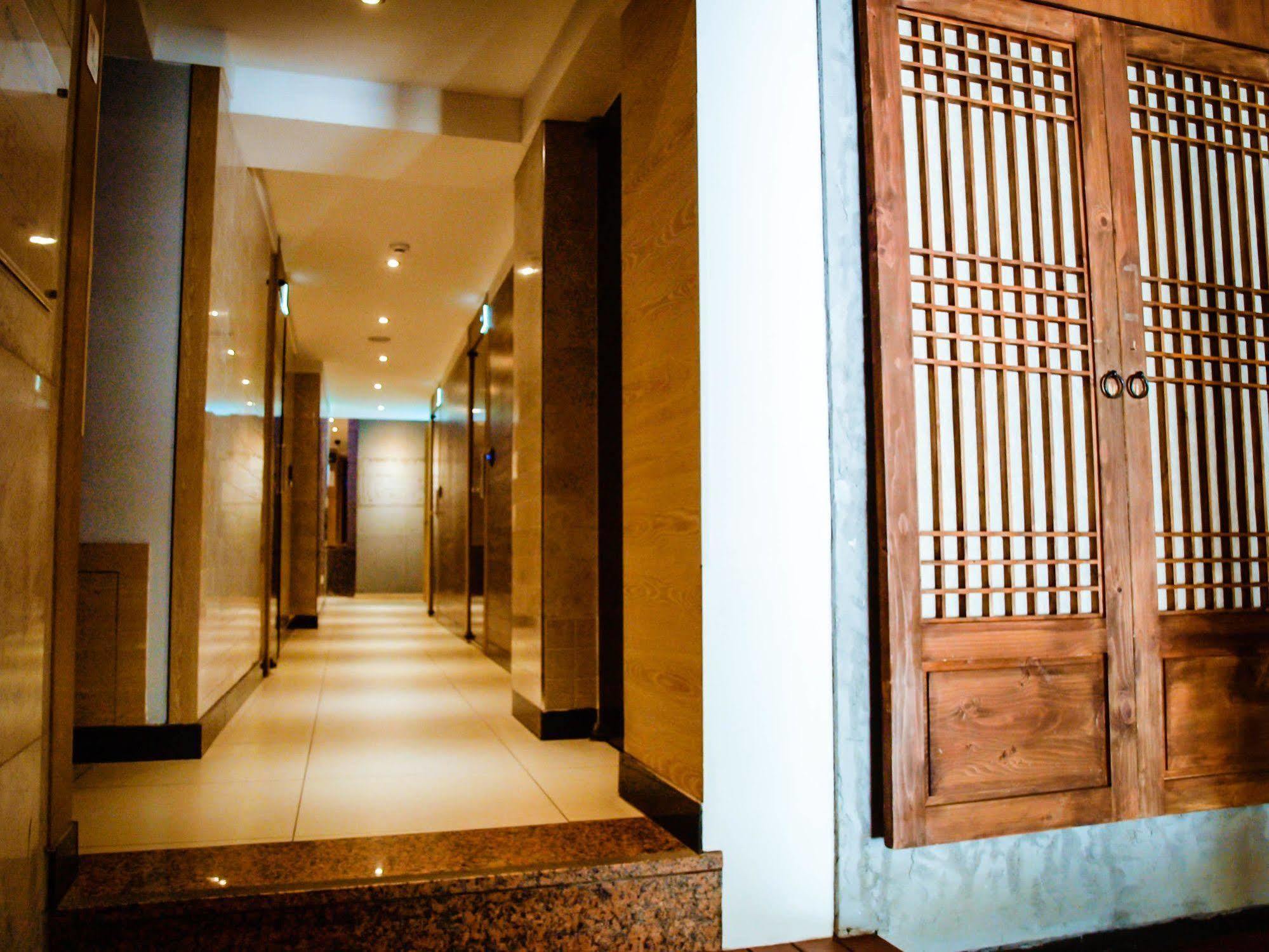 Mido Myeongdong Hotel
